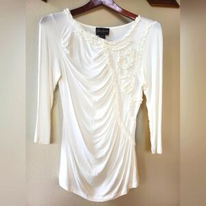 Steven Edwards Womens Tunic top. Ivory. 3/4 lenght sleeves. Ruffles. Size S